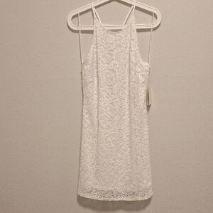 NWT.  Elegant White Lace Women's Dress.